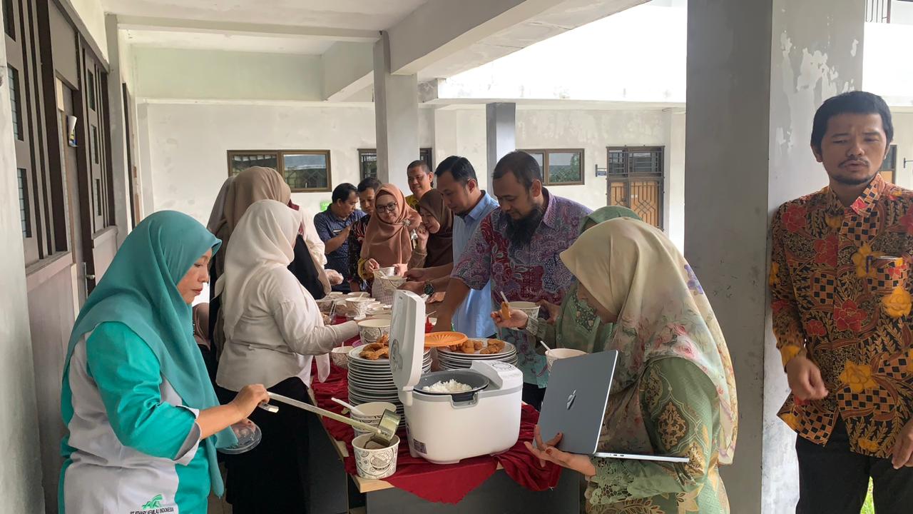 Suasana berlangsungnya kegiatan Halal Bil Halal Fakultas Sains dan Teknologi